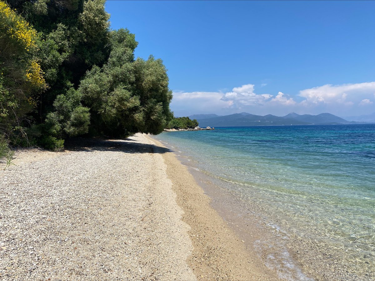 Perigiali beach © Andreas Thermos