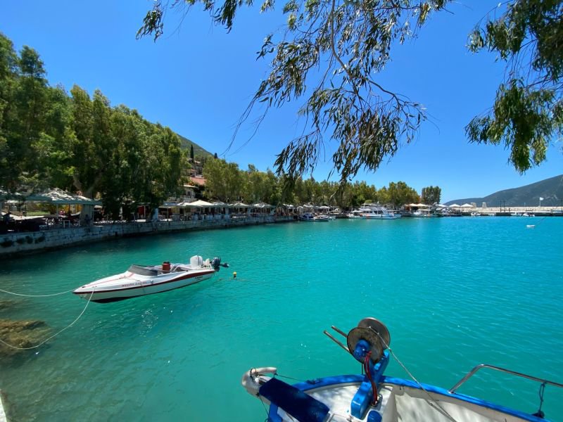 Vassiliki: the cosmopolitan village of Lefkada