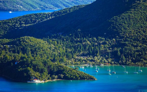 Do You Need a Car in Lefkada? Complete Getting Around Guide