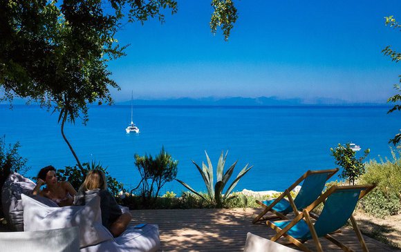 3 superb hotels in Agios Nikitas