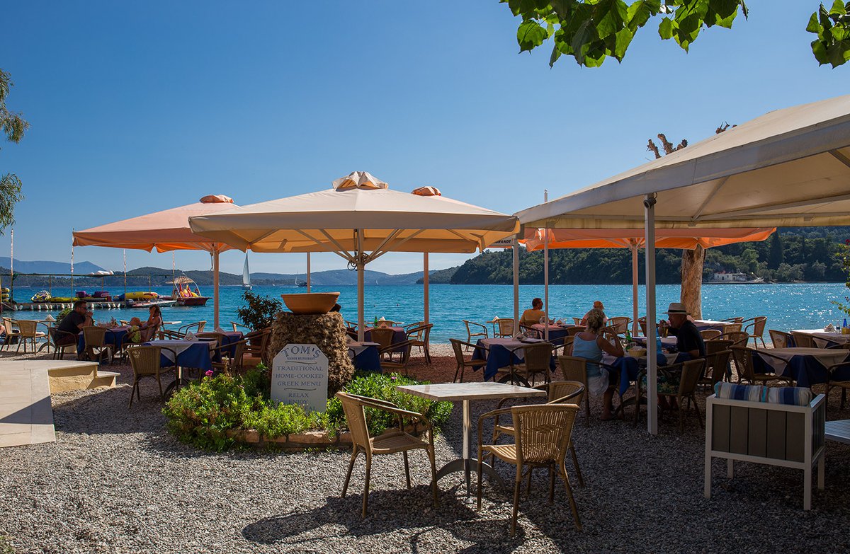 Tom's Seaside Restaurant | The best things to see and do in Lefkada 2023