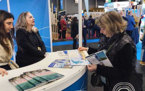 Ο οδηγός «Destination Lefkada 2026» στη Salon Mondial du Tourisme Paris