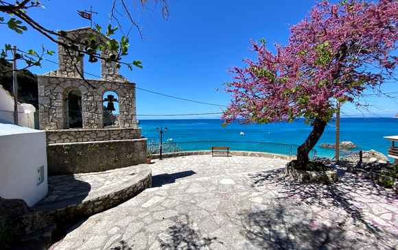 Two enchanting nights of music in Agios Nikitas
