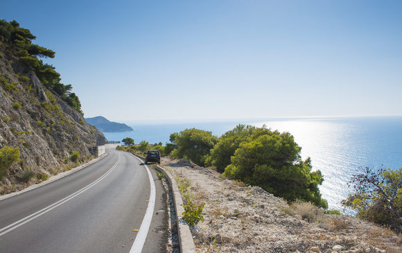How to get to Lefkada by car or bus