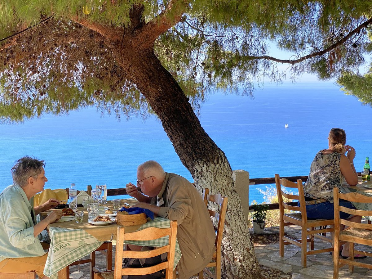 Ταβέρνα Ιόνιο, Αθάνι Λευκάδα