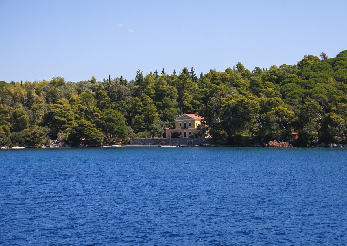 Lefkada: Ionian Day Cruises | Madouri| Photo credits: Andreas Thermos